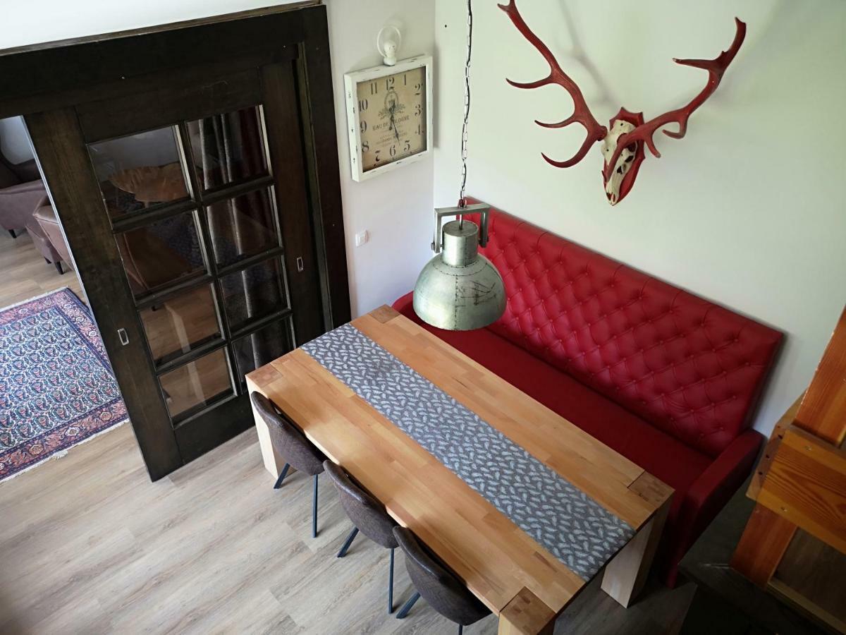 Holiday House Red Deer بريدفور المظهر الخارجي الصورة