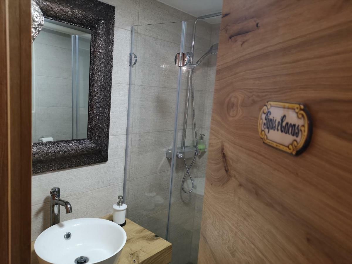 Holiday House Red Deer بريدفور المظهر الخارجي الصورة